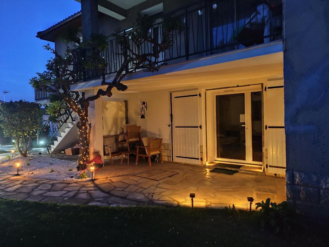 Au 9Eme Art Apartment La Rochefoucauld Ngoại thất bức ảnh